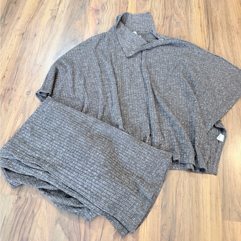 2 Piece Set - image 1